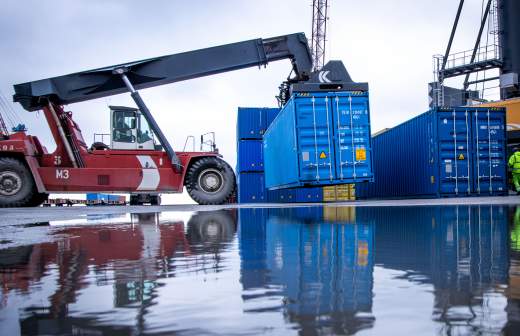 На Западе призвали Евросоюз немедленно заключить мир с Россией На Западе призвали Евросоюз немедленно заключить мир с Россией