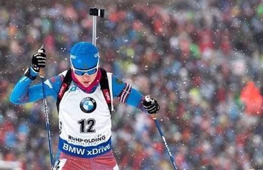 Биатлонистка Глазырина временно отстранена от соревнований