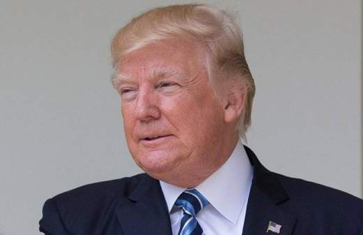 Трамп обвинил Клинтон и ее штаб в связях с Россией