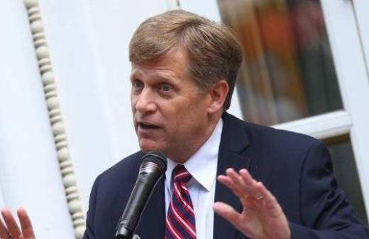 Макфол предлагает «наказать» агентство Sputnik и телеканал RT