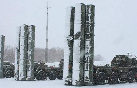 В Крыму заступил на боевое дежурство полк, вооруженный С-400 «Триумф»