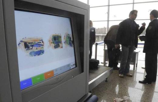 Разведка США: террористы могут размещать взрывчатку в гаджетах