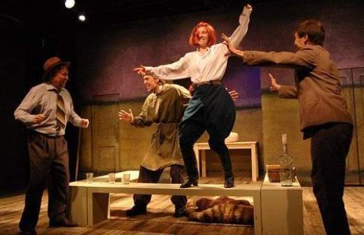 «Дураки» с периферии довели культурную столицу до истерики