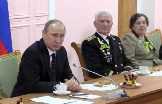 Путин лично поздравил ветеранов с 70-летием снятия блокады Ленинграда