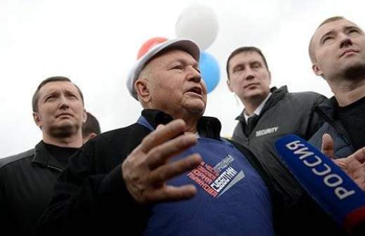 Лужков опроверг слухи о своей клинической смерти