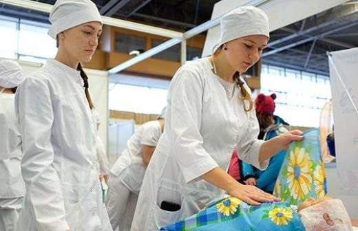 Глава ВЦИОМа назвал причины позднего материнства в России