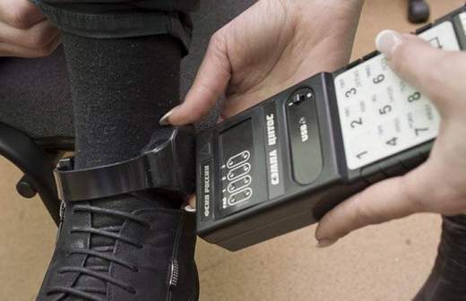 Наркоманов возьмут под надзор