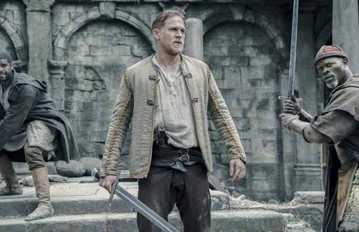 «Меч короля Артура» потеснил «Стражей галактики»