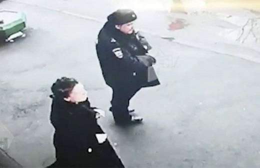 ребенок заперт в квартире. Смотреть фото ребенок заперт в квартире. Смотреть картинку ребенок заперт в квартире. Картинка про ребенок заперт в квартире. Фото ребенок заперт в квартире