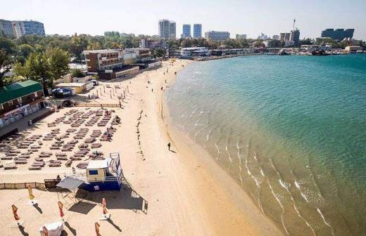 Пляж в Анапе на берегу Черного моря