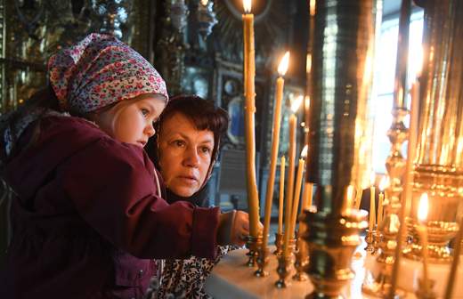 25 вещей, которые нельзя делать в православном храме