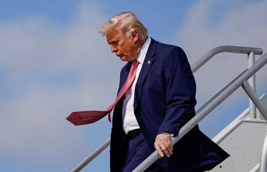 Politico узнала о возможном намерении Трампа объявить о завершении операции в Иране Politico узнала о возможном намерении Трампа объявить о завершении операции в Иране