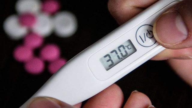 Субфебрильная температура: что делать, когда держатся 37°С | Статьи от МЕДСИ