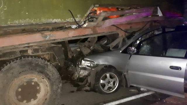 Два человека погибли в ДТП с трактором в Иркутской области - Vimarsana News