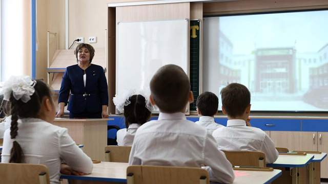 Объединенный классный час на тему: «Певец добра и человечности. Расул Гамзатов»