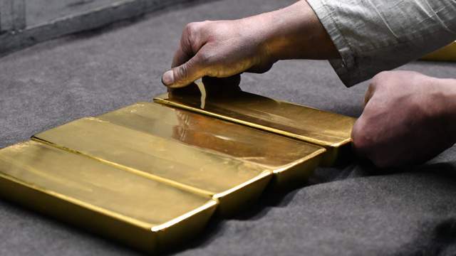 An Italian man accidentally threw 20 gold bars in the trash | World News |  Izvestia | 12.02.2026