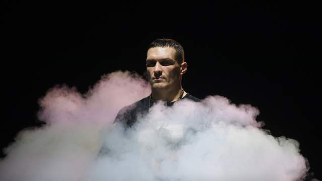 Выход Александра Усика