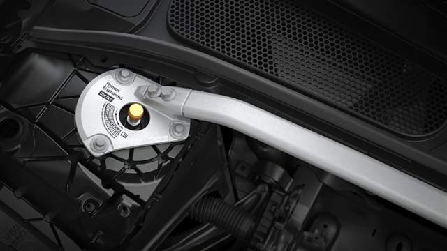 Ход отбоя передних амортизаторов Ohlins можно регулировать