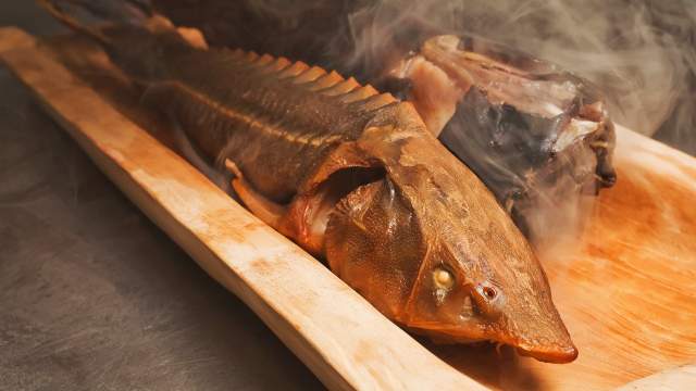 Северная стерлядка из собственной коптильни