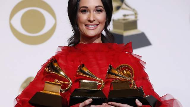 Кейси Масгрейвс, получившая награды за «Лучший кантри-альбом» («Golden hour») и «Альбом года». Еще двух наград Масгрейвс была удостоена как автор лучшей песни в стиле кантри, а также за лучшее исполнение композиции в этом же стиле