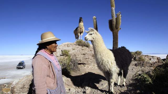 Добыча соли на солончаке Уюни