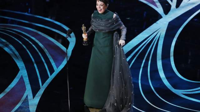 Исполнительнице главной роли — британской королевы Анны — Оливии Колман золотую статуэтку вручили в номинации Лучшая женская роль