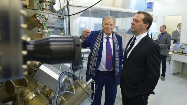 Жорес Алферов и Дмитрий Медведев