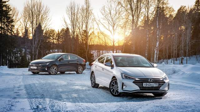 Габариты Hyundai Elantra: 4620×1800×1450 мм, колесная база: 2700 мм. Дорожный просвет: 150 миллиметров