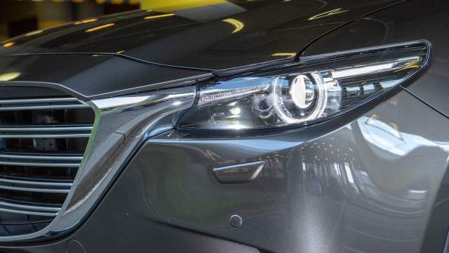 Фары CX-9 полностью светодиодные