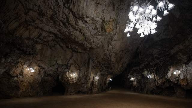 Постойнска Яма