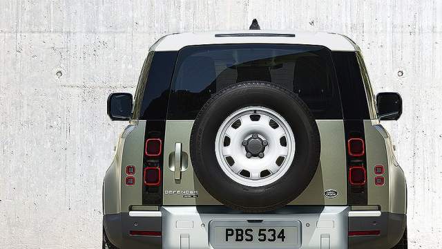 Для автомобиля предлагают диски от 18 до 22 дюймов