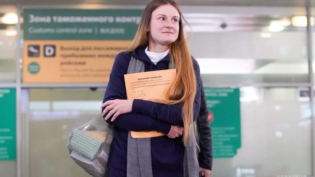 Мария Бутина, освобожденная из тюрьмы в США, в международном аэропорту Шереметьево