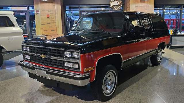 chevrolet suburban tahoe