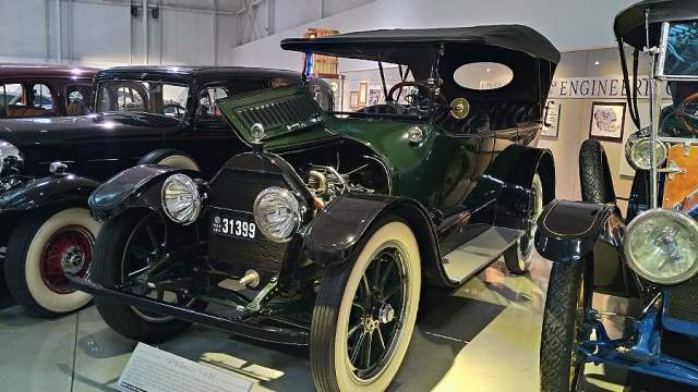 chevrolet suburban tahoe