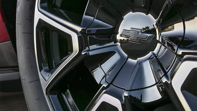 chevrolet tahoe suburban