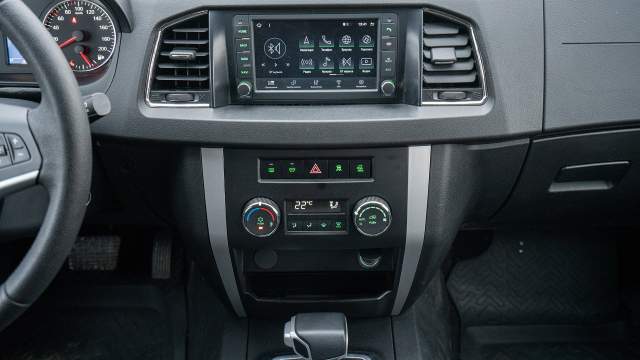 Новая мультимедийная система радует быстродействием и множеством функций