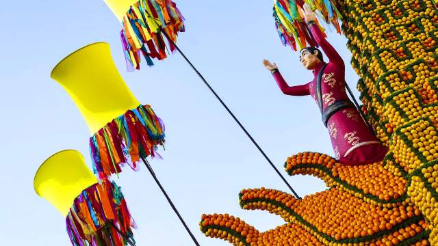 Фестиваль лимонов в Ментоне