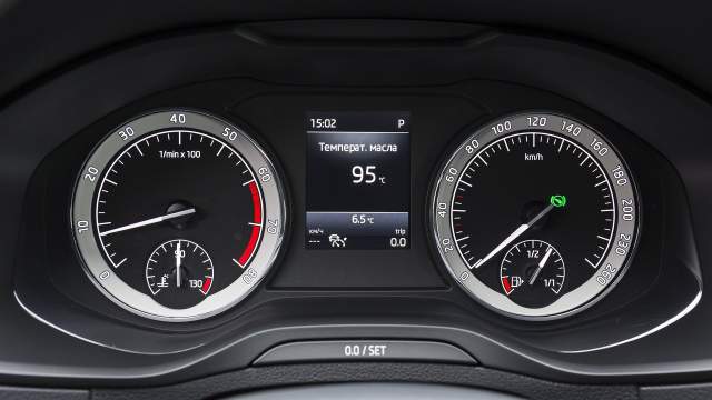 В будущем появится цифровая приборная панель...