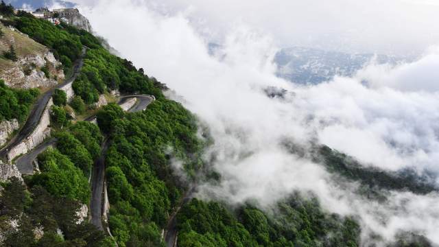 Дорога на горе Ай-Петри в Крыму