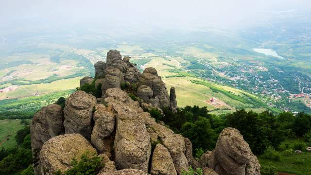 Долина привидений на западном склоне южной гряды Демерджи