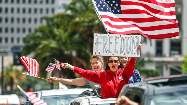 Протесты против карантина в США