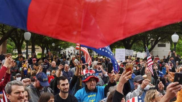 Протесты против карантина в США