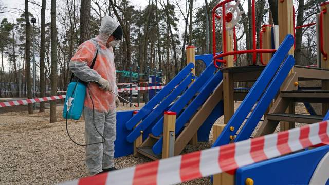 Дезинфекция детской площадки