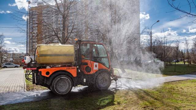 Дезинфекция дворов в Москве