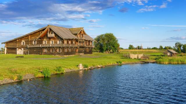 Историко-архитектурный и этнографический музей-заповедник «Кижи»