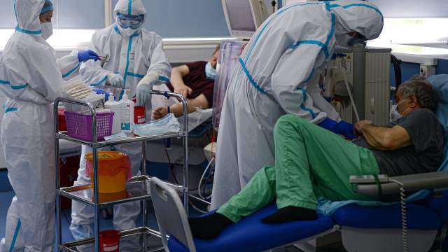 Работа врачей в ГКБ № 15 им О.М. Филатова