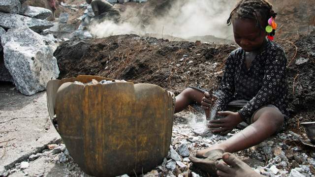 Работа на гранитном карьере