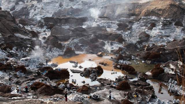 Работа на гранитном карьере