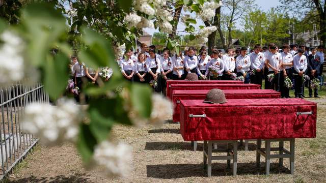Перезахоронение красноармейцев погибших во Второй мировой войне
