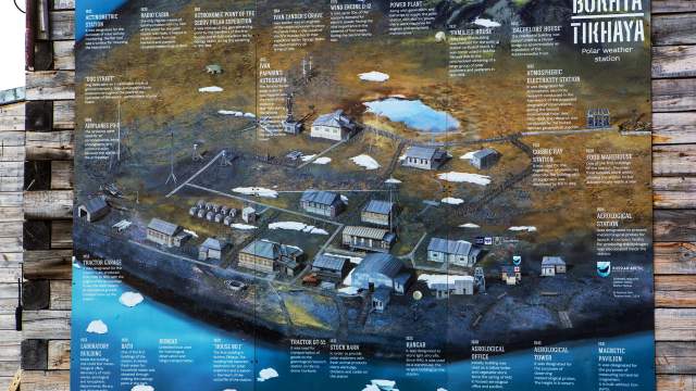 Полярная станция "Бухта Тихая" (архипелаг Земля Франца-Иосифа)